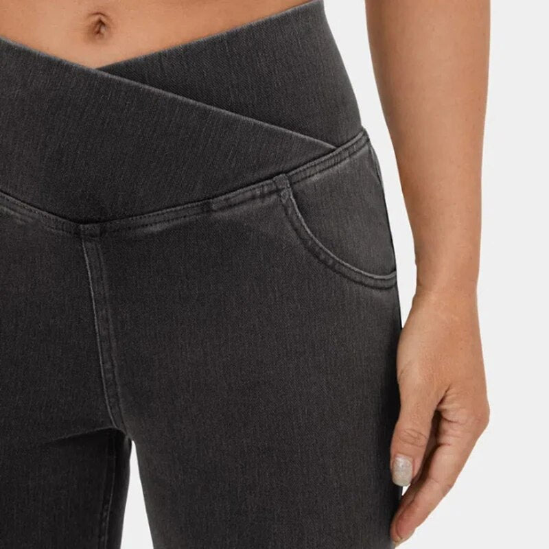 NovaFlare™ - Hochtaillierte Schlaghosen