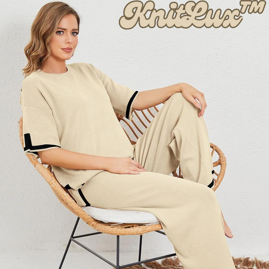 KnitLux™ - Elegantes Strickkleid